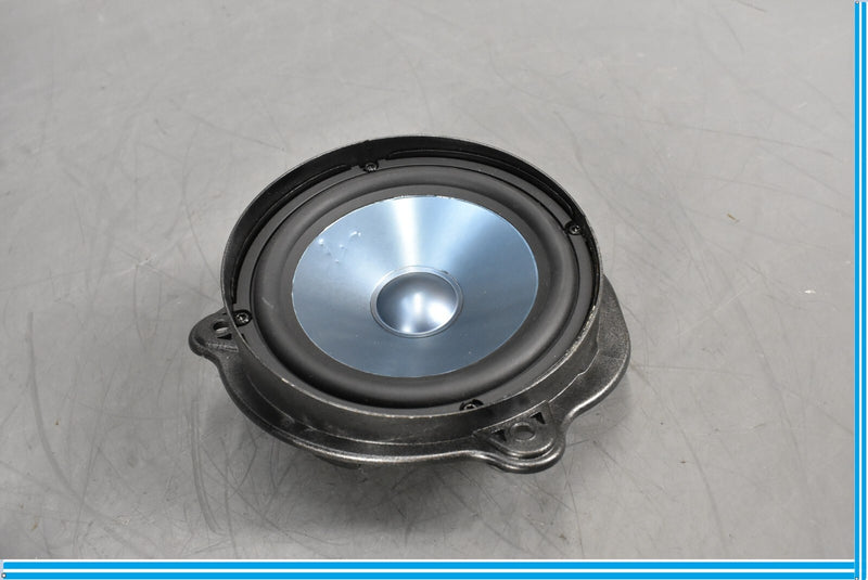 Load image into Gallery viewer, 06-11 Mercedes CLS550 CLS500 W219 Front Right Passenger Door Speakers Sound Oem
