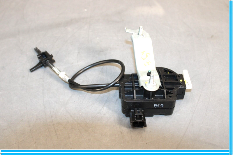 Load image into Gallery viewer, 07-17 Lexus LS460 Rear Fuel Tank Door Lid Lock Release Actuator Oem
