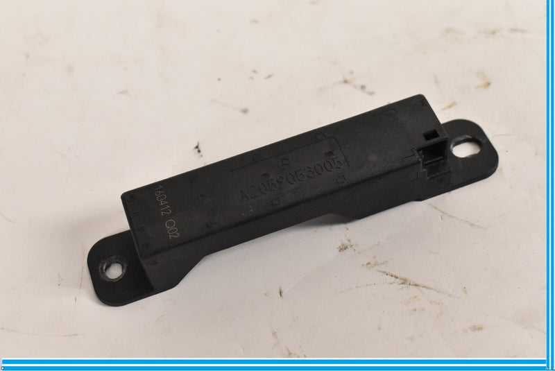 Load image into Gallery viewer, 14-19 Mercedes CLA250 C117 Rear Right Keyless Entry Antenna Receiver Module Oem
