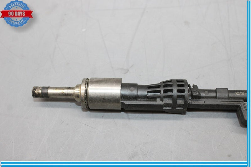 Load image into Gallery viewer, 12-18 BMW 320i 328i 528i F30 Fuel Injector 13647597870 Oem
