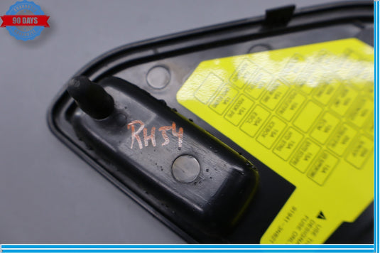 11-13 Hyundai Equus Right Passenger Side Fuse Box Fusebox Cover Trim Oem