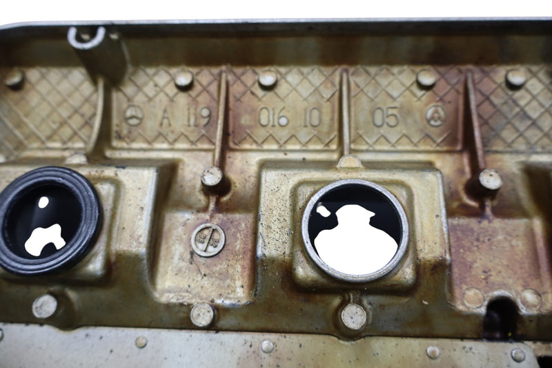 Load image into Gallery viewer, 96-99 Mercedes SL320 SL500 Left Driver Side Engine Motor Valve Cover Oem

