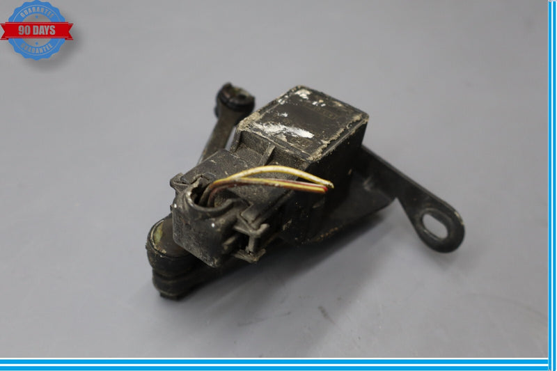 Load image into Gallery viewer, 03-12 Mercedes R230 SL550 SL500 Front Left Side Suspension Level Sensor Oem
