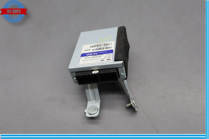 Load image into Gallery viewer, 11-13 Hyundai Equus Dash Instrument Panel USB Interface Control Module Unit Oem
