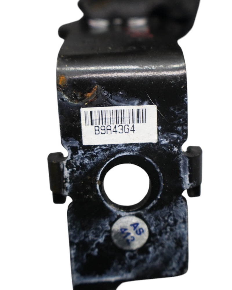 Load image into Gallery viewer, 14-18 BMW X5  F15 Rear Center Seat Belt Buckle / Receiver 7318063 Oem
