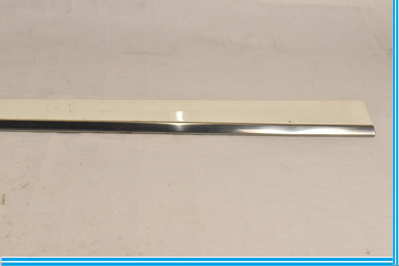 Load image into Gallery viewer,  2007 - 2012 MERCEDES GL550 X164 FRONT RIGHT PASSENGER DOOR TRIM MOLDING 
