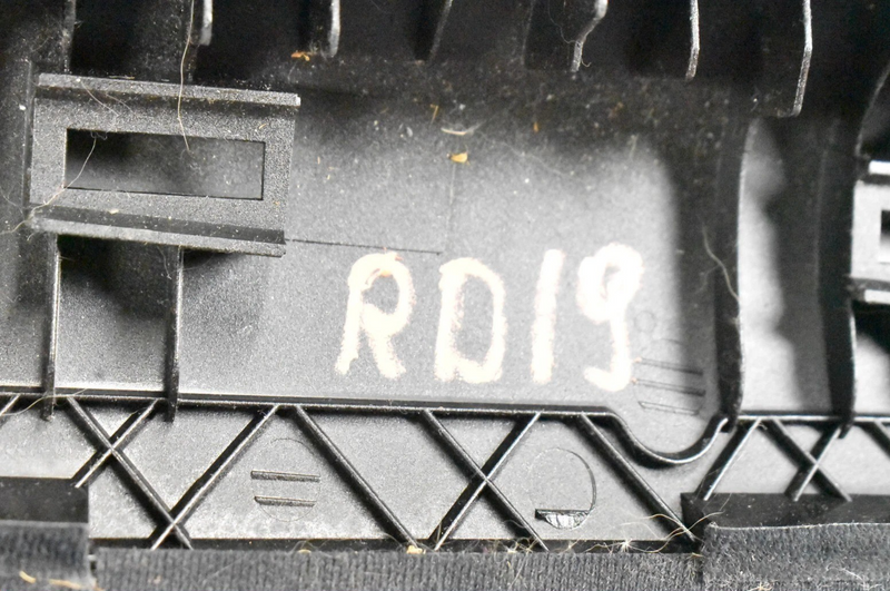 Load image into Gallery viewer, 07-11 Bentley Continental GT GTC Front Right Interior A-Pillar Trim Black Oem
