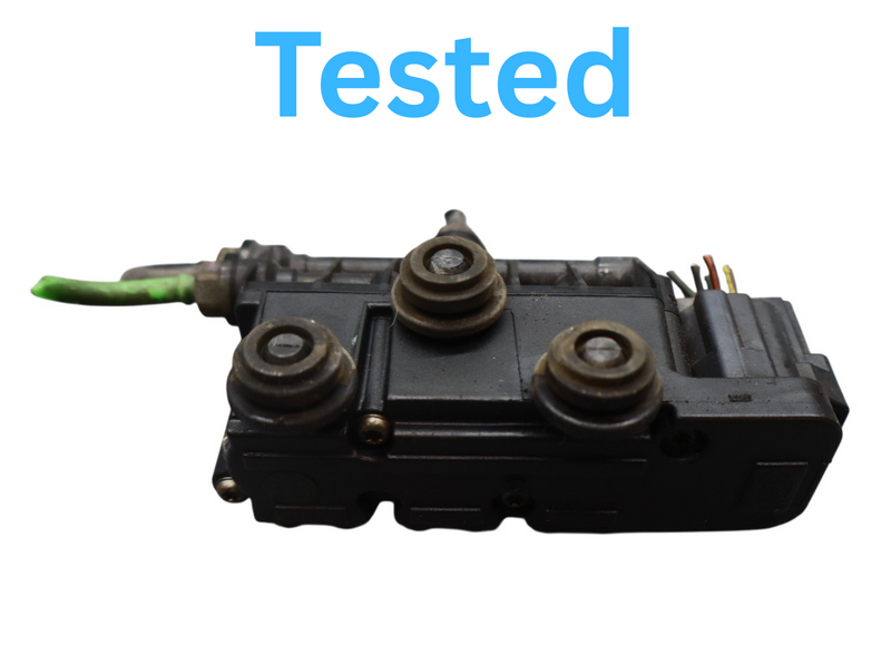 Load image into Gallery viewer, 06-13 Land Rover Range Rover Sport Air Suspension Valve Block EAS Oem
