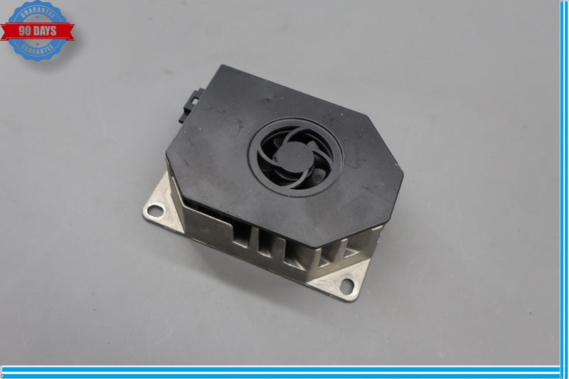 Load image into Gallery viewer, 08-18 Mercedes GL550 GL450 Subwoofer Amp Amplifier Harman Becker Oem

