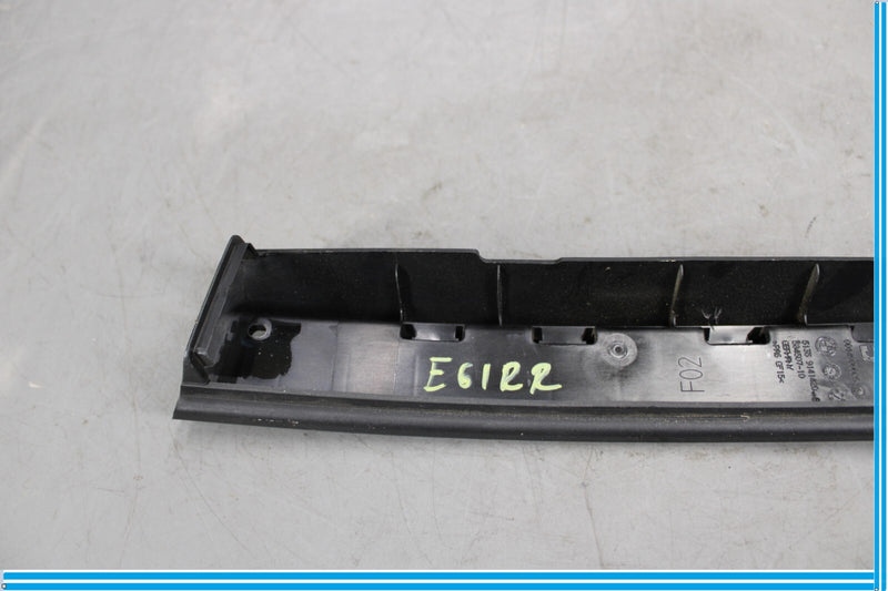Load image into Gallery viewer, 09-15 BMW 750Li F01 F02 Rear Right Side Door Window Glass Adapter Cover Oem
