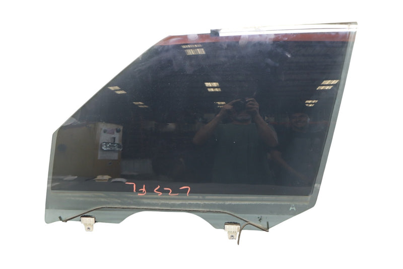 Load image into Gallery viewer, 11-17 Infiniti QX56 QX80 Front Left Driver Side Door Window Glass 43R000128 Oem
