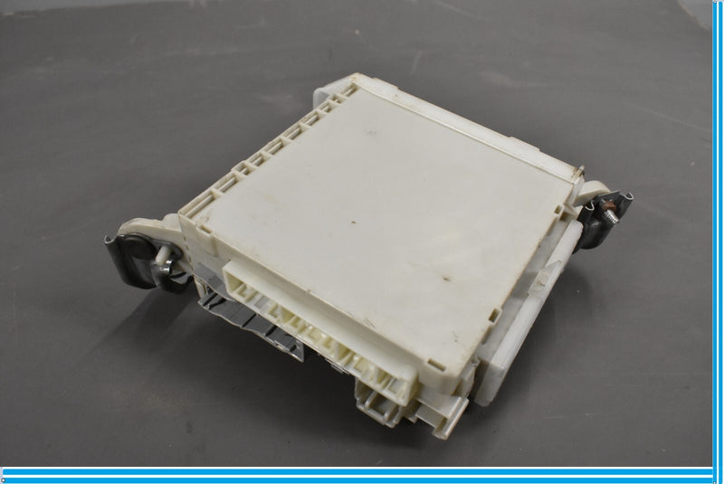 Load image into Gallery viewer, 07-09 Lexus LS460 Rear Trunk Lid Junction Block Fuse Box Oem
