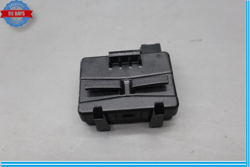 Load image into Gallery viewer, 18-24 Buick Enclave Avenir Keyless Entry Receiver Control Module Unit Oem
