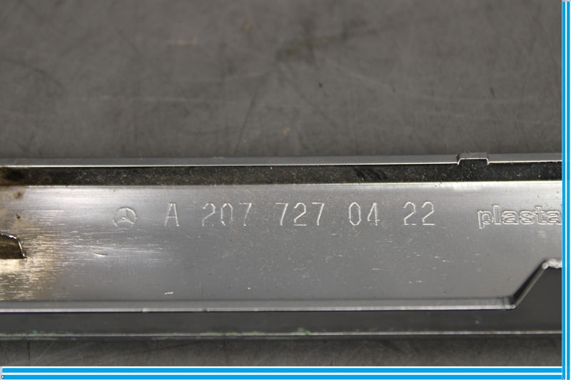 Load image into Gallery viewer, 10-17 Mercedes E350 E550 W207 Front Right Passenger Door Cover Chrome Trim Oem
