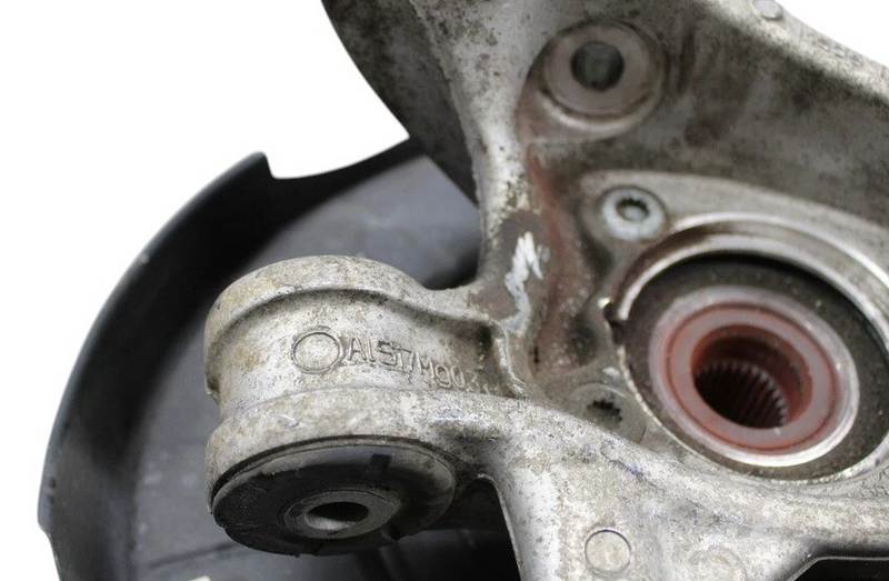 Load image into Gallery viewer, 11-14 Volkswagen Touareg Rear Left Side Spindle Knuckle Hub 95833161101 Oem
