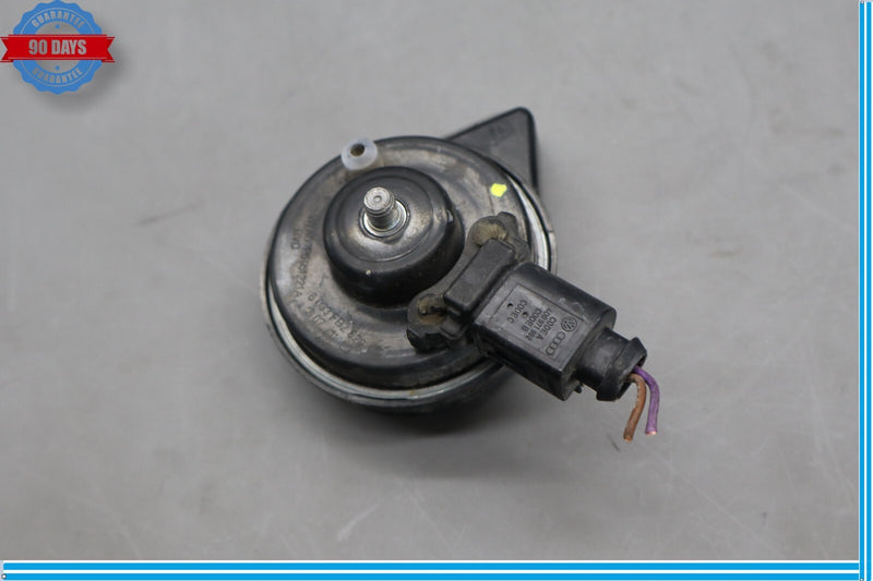 Load image into Gallery viewer, 11-17 Volkswagen VW Touareg Right Anti Theft Alarm Horn Siren Hight Tune Oem
