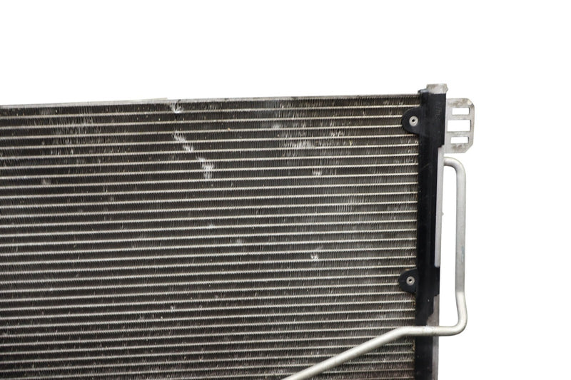 Load image into Gallery viewer, 01–06 Mercedes CLK55 AMG W209 AC A/C Air Conditioning Condenser A2035001954 Oem
