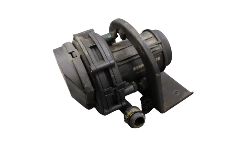 Load image into Gallery viewer, 02-19 Maserati Quattroporte M139 Air Injection Smog Pump Black Oem
