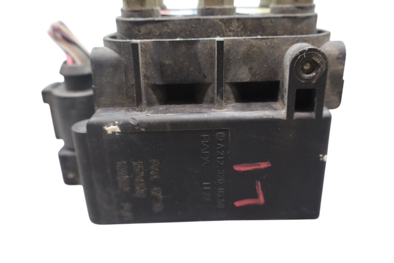 Load image into Gallery viewer, 06-20 Mercedes GL450 GL550 Airmatic Air Pneumatic Suspension Valve Block Oem
