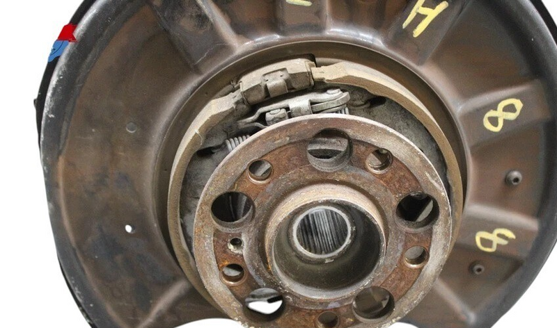 Load image into Gallery viewer, 10-18 Mercedes-Benz E250 CLS400 CLS550 Rear Left Side Spindle Knuckle Hub Oem
