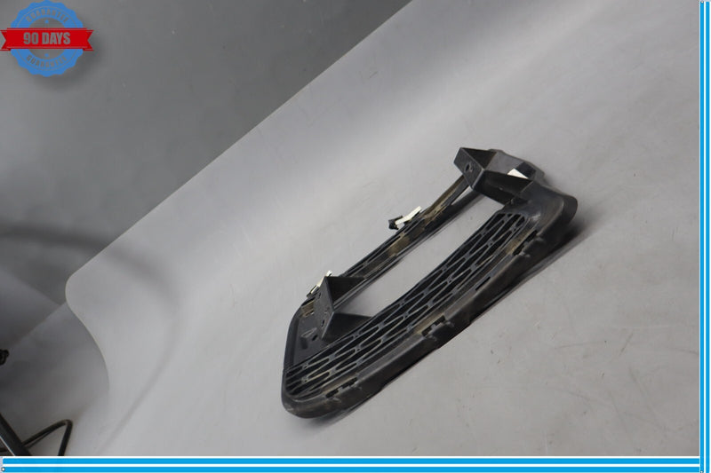 Load image into Gallery viewer, 14-17 Land Rover Range Rover Sport Front Right Bumper Fog Light Lamp Bezel Oem
