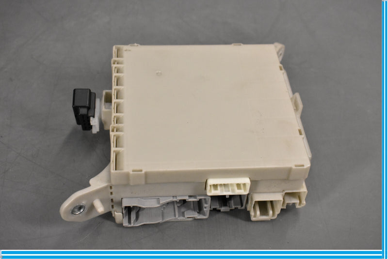 Load image into Gallery viewer, 07-09 Lexus LS460 Front Right Passenger Side Lower Fuse Box Junction Block Oem
