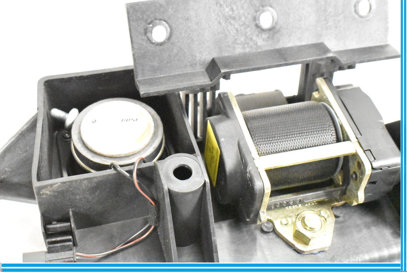 Load image into Gallery viewer, 03-08 Mercedes R230 SL500 Rear Right Luggage Seatbelt Retractor Speaker Assembly
