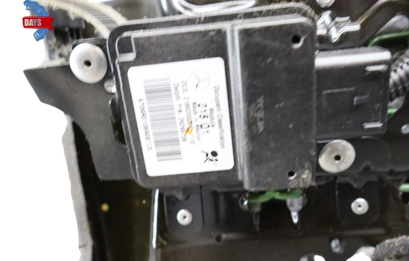 Load image into Gallery viewer, 12-14 Mercedes W218 CLS550 Front Right Passenger Lower Bottom Seat Cushion Oem
