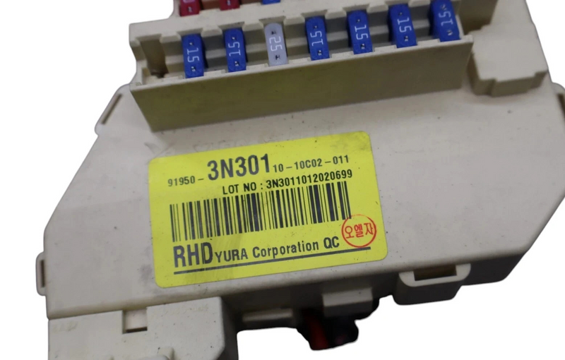 Load image into Gallery viewer, 11-13 Hyundai Equus Passenger Inside Fuse Junction Box Module 919503N301 Oem
