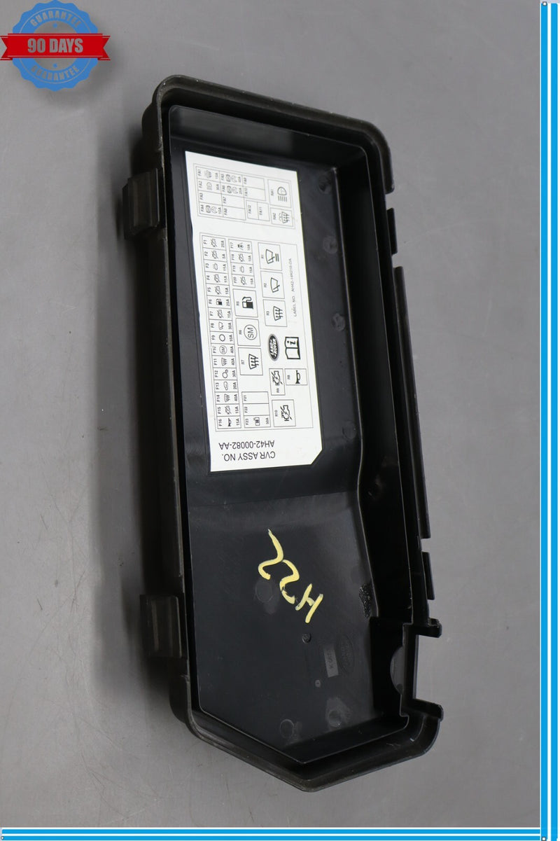 Load image into Gallery viewer, 10-12 Land Rover Range Rover HSE Engine Fuse Relay Box Lid Cover Oem
