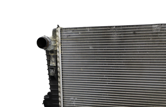 11-17 Volkswagen VW Touareg Engine Water Cooling Radiator 95810613210 Oem