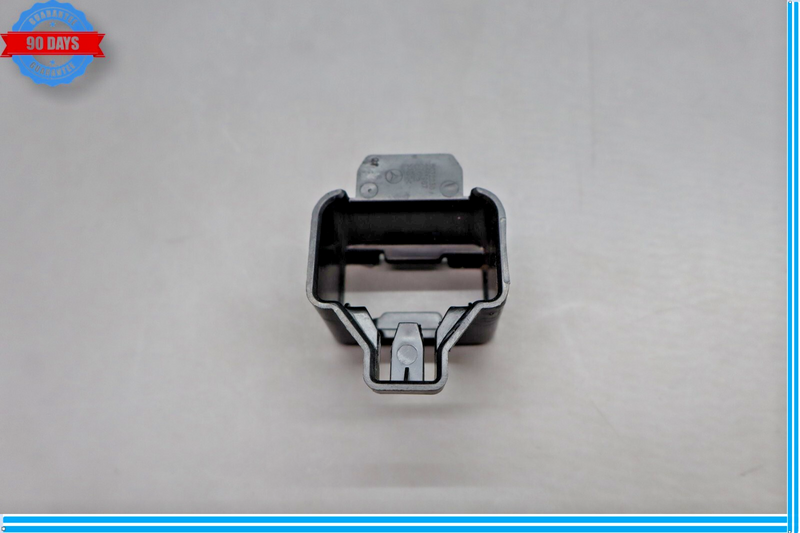 Load image into Gallery viewer, 06-19 Mercedes X166 GL450 GL550 ML350 Front Left Side Speaker Grille Bracket Oem
