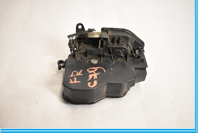 Load image into Gallery viewer, 07-13 BMW X5 E70 Front Right Passenger Door Lock Latch Actuator Oem
