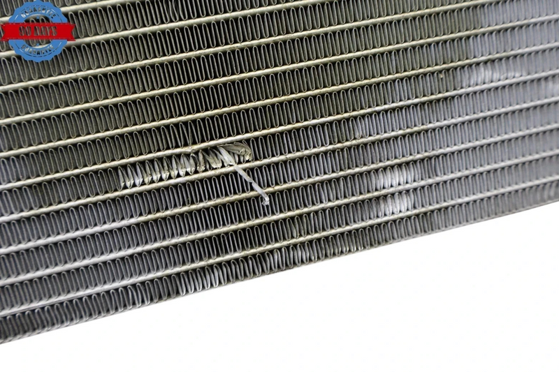 Load image into Gallery viewer, 09-15 BMW 750Li 750Li xDrive Engine Motor Cooling Radiator 17117576827 Oem
