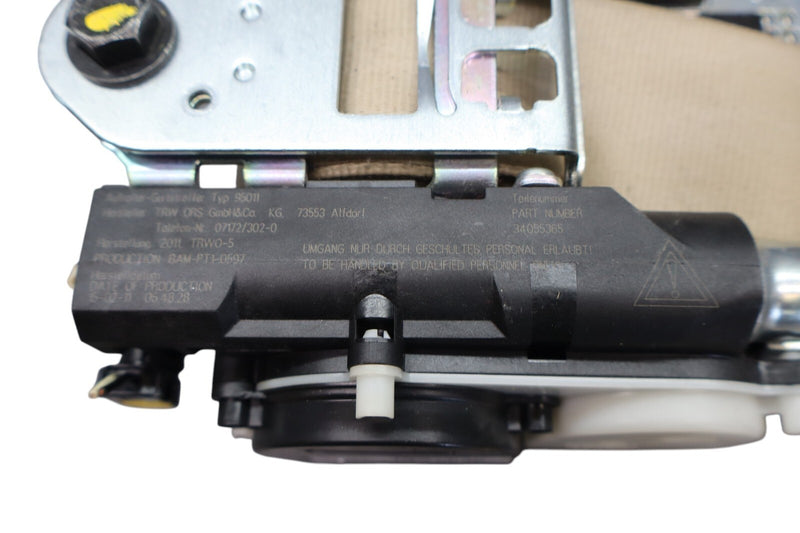 Load image into Gallery viewer, 11-13 Hyundai  Equus SIG Front Right Passenger Side Seat Belt Retractor Oem
