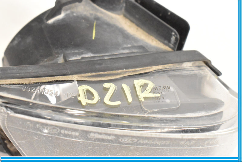 Load image into Gallery viewer, 09-15 BMW F01 F02 FRONT RIGHT PASSENGER SIDE FOG LIGHT LAMP VALEO 7182195 OEM

