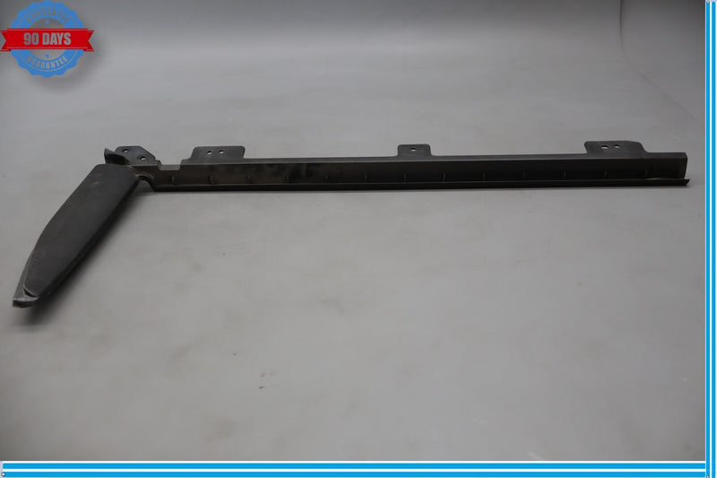 Load image into Gallery viewer, 07-17 GMC Acadia Demali Rear Right Passenger Side Inner Corner Glass Cap Oem
