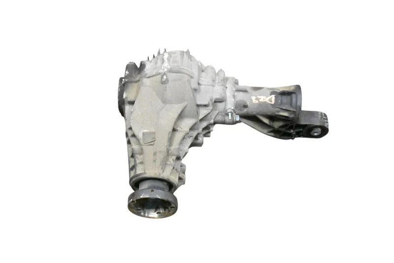 Load image into Gallery viewer, 06-13 Mercedes GL450 ML550 X164 Front Differential Axle Carrier 1643302202 Oem
