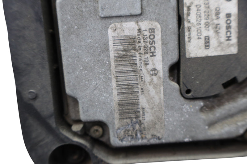 Load image into Gallery viewer, 03-11 Mercedes CLS550 E350 Engine Motor Cooling Radiator Fan Motor Assembly Oem
