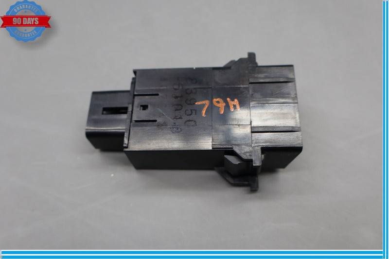 Load image into Gallery viewer, 02-05 Lexus SC430 Right Side Seat Belt Caution Warning Indicator Light Oem
