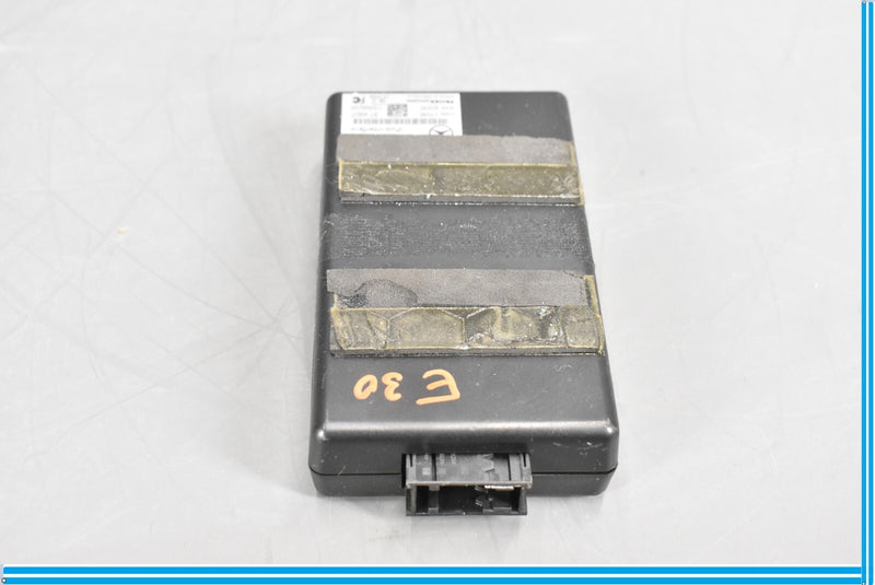 Load image into Gallery viewer, 06-13 Mercedes GL550 GL450 Audio Music iPod Module Interface Oem
