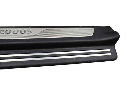 11-16 Hyundai Equus Front Right Passenger Side Door Sill Scuff Plate Trim Oem