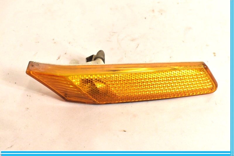 Load image into Gallery viewer, 05-08 Porsche Boxster Cayman Right Passenger Side Marker Light 99763103401 Oem
