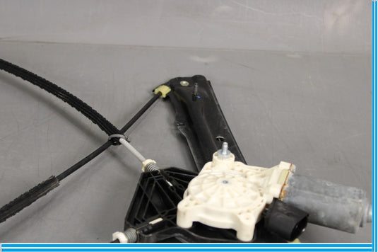 14-18 BMW X5 Front Left Driver Side Door Window Regulator W/ Motor Oem