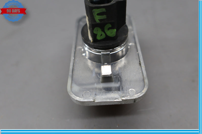 Load image into Gallery viewer, 03-09 HUMMER H2 Rear Center Clearance Marker Lamp Light Lens Oem
