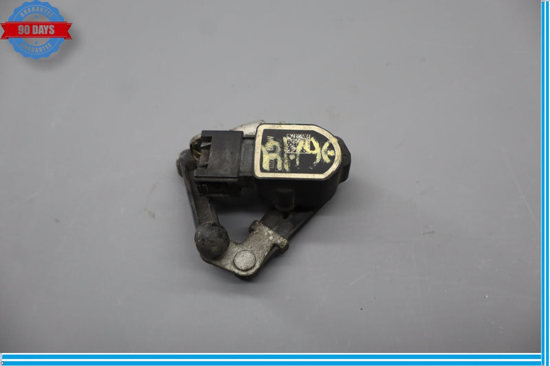 Load image into Gallery viewer, 09-15 BMW 740i 740Li 750i Front or Rear Suspension Ride Height Sensor Oem
