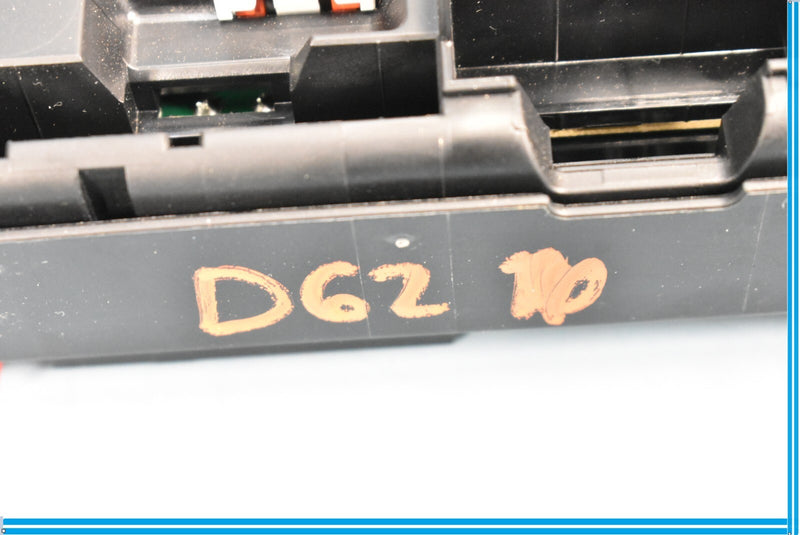 Load image into Gallery viewer, 12-18 BMW 320i 328i 428i F30 Fuse Box Power Distribution Box Oem
