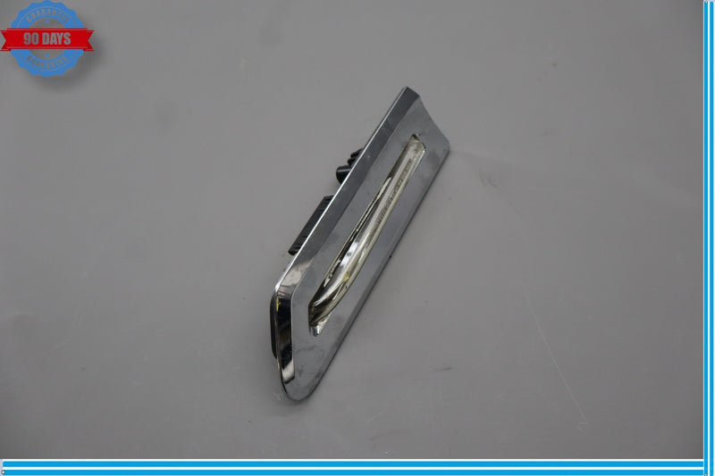 Load image into Gallery viewer, 09-13 BMW 750i F01 F02 Front Right Fender Turn Indicator Signal Light Lamp Oem
