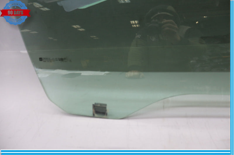 Load image into Gallery viewer, 04-09 Cadillac XLR Front Right Passenger Side Door Window Glass 10440821 Oem
