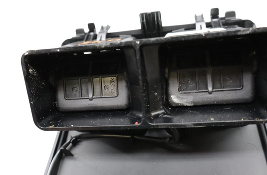 12-14 Mercedes W218 CLS400 CLS550 Rear Center Console Air Vent Grille Cover Oem